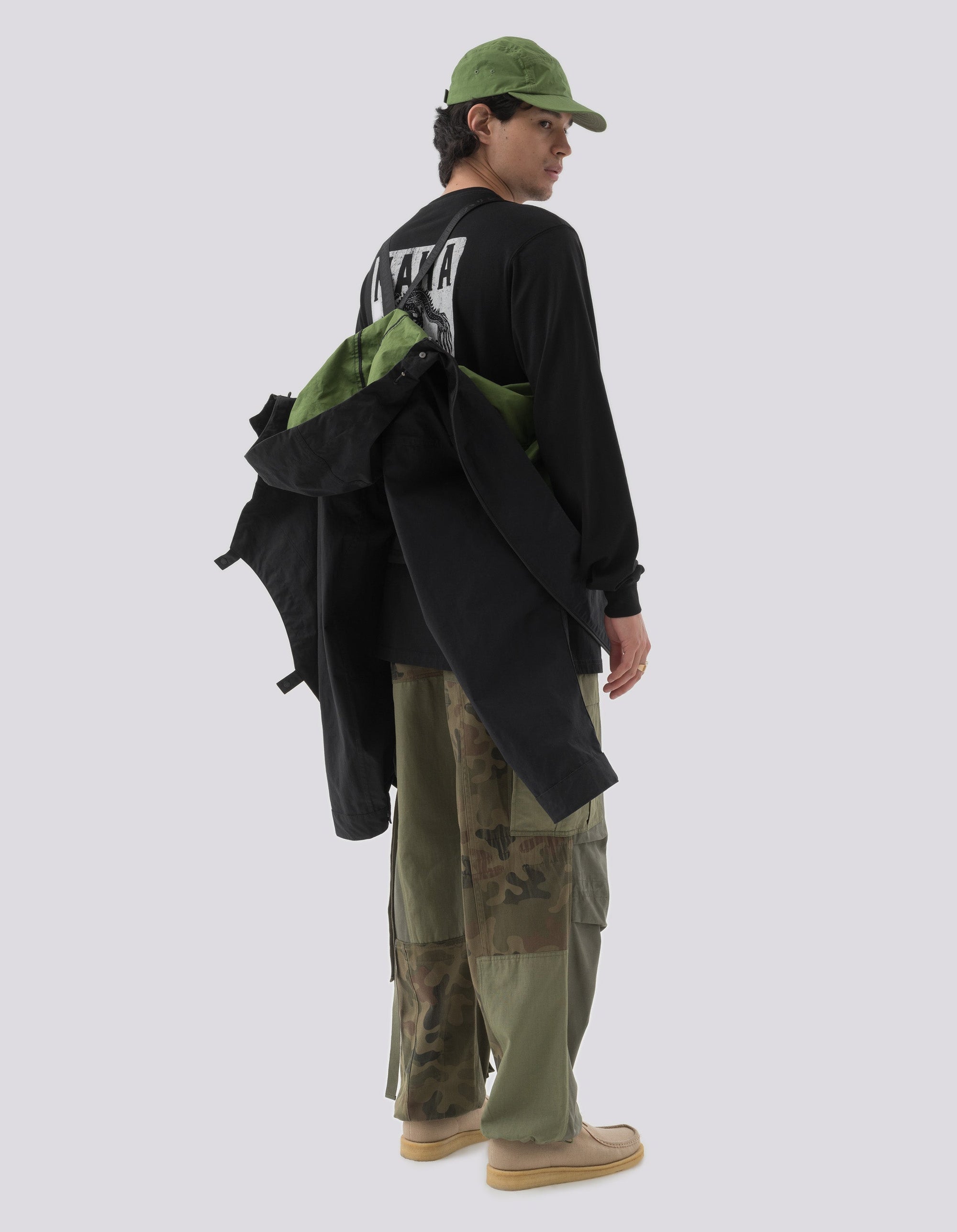 5033 Oversized Monk Snoparka Black